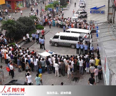 ʬ�屻�����ֳ��� 